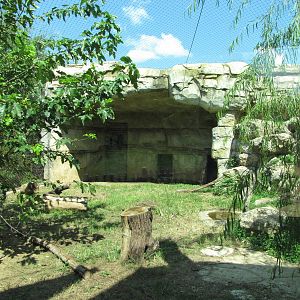 Cameron Park Zoo 2010 - Right part of the Cougar exhibit in Brazos River Co