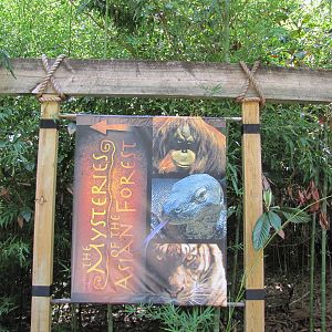 Cameron Park Zoo 2010 - Asian Forest signage