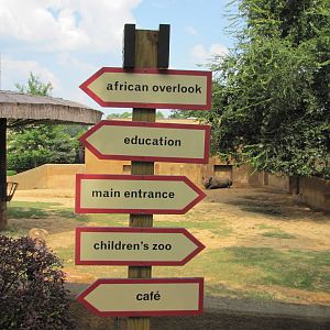 Caldwell Zoo 2010 - Signpost example
