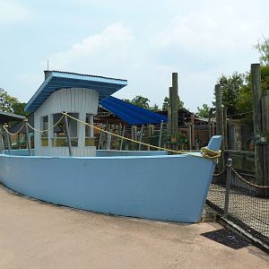Children's Zoo - Brown Pelican Exhibit