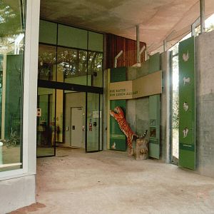 Frankfurt Zoo 2002 - Entrance to the new Cat House