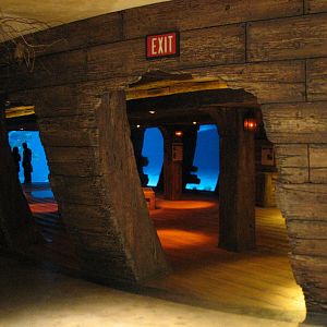 Shipwreck - Entrance