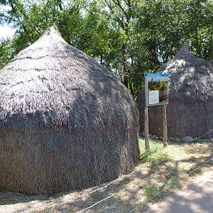 Brazos River Country - Hueco Indian Lodges