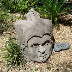 Asian Forest - Statue