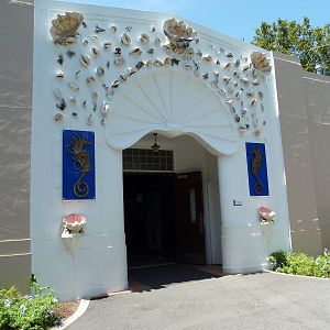 Aquarium Entrance
