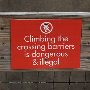 Zoo sign tells it like it is