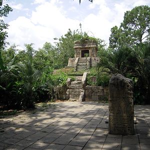 Mayan Temple - Jaguar Jungle