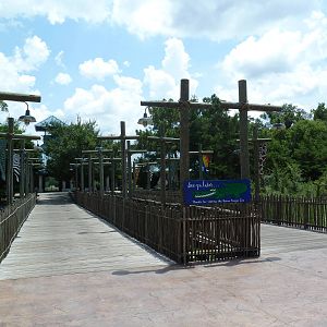 Baton Rouge Zoo - Entrance Bridge