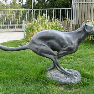 Cheetah Statue