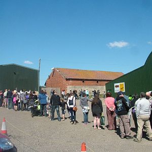 Queue for the Entrance at Yorkshire WP 02/05/11