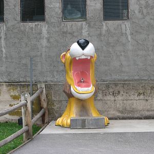 Primate Forest and Exhibition Hall