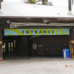 Entrance to zoo