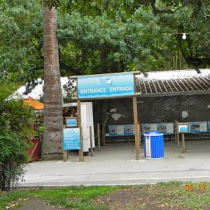 Entrance to Stingray exhibit