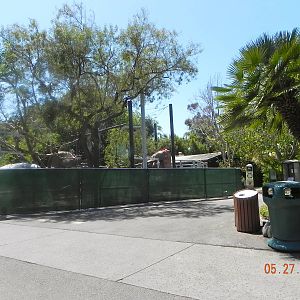 zoo construction May 2011