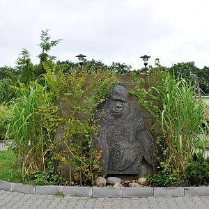 Gorilla statue