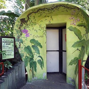 Hummingbird Aviary Entrance