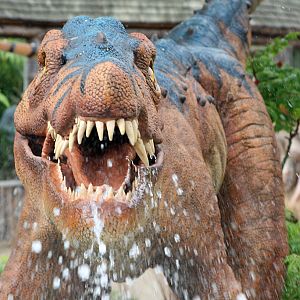 Dinosaur attack at Chester, 13/08/2011