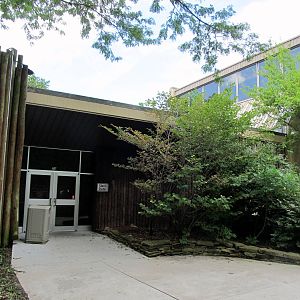 Topeka Zoo 2011 - Discovering Apes Building