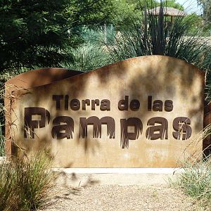 Tierra de las Pampas - Sign