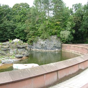 Polar Bear Exhibit at Tierpark Berlin, 30/08/11