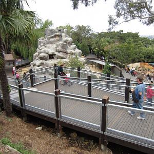 Walkway to Tahr Mountain