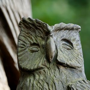 Owl statue at Rissen.