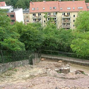 Tur Exhibit at Halle, 04/09/11