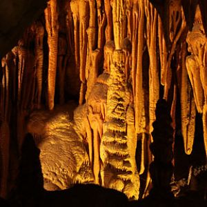 Imitation stalagmites