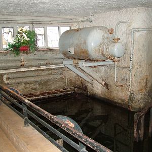 Indoor hippo enclosure at Warsaw Zoo Sept 2008
