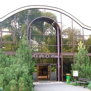 Reptile House at Warsaw Zoo Sept 2008