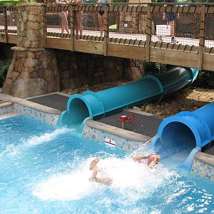 Aquatica - Dolphin Plunge - Waterslide Splashdown