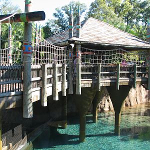 Jungala - Orangutan Exhibit - Viewing Shelter