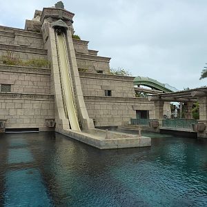 Aquaventure tank from above