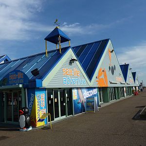Aquarium exterior