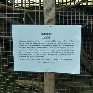 Sign for suirrel monkey enclosure