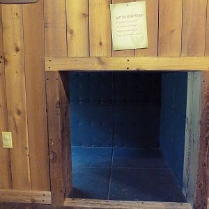 Gray Wolf Exhibit - Viewing Tunnel