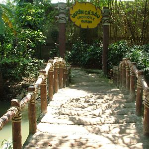 Crocodile Gardens Entrance at Saigon Zoo, 16/03/12