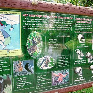 Signage Example at Saigon Zoo, 16/03/12