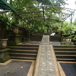 Steps from kiosk to the main entrance