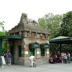 Lion entrance