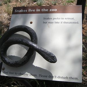 3-D Snake warning sign