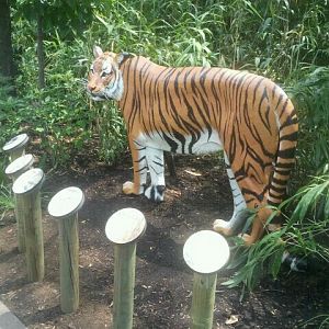 Jul. 2012-Tiger Statue