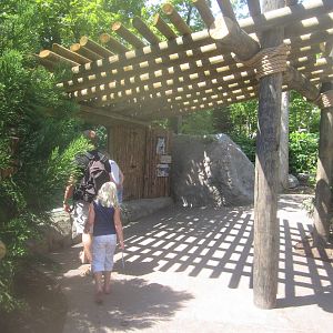 Jul. 2012-Snow Leopard window vieiwng