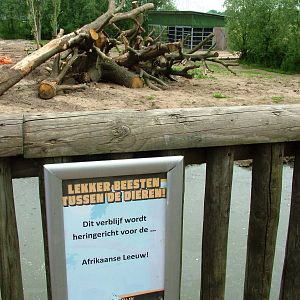 Moose to Lion Conversion at Dierenrijk, 31/05/12