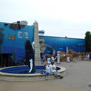 Aquarium Exterior