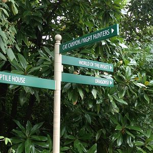 Aug. 2012-Direction signs