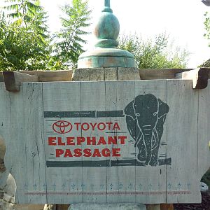 Toyota Elephant Passage - Sign
