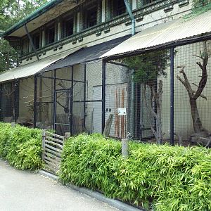 Bird's World (1912 Building)