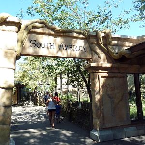 South America - Entrance + Giant Anteater/Hyacinth Macaw Exhibit