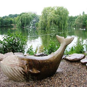 Fountain and Lake at Chomutov, 30/08/12